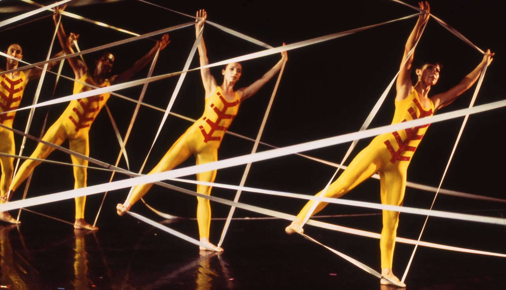 Un regard sur la danse contemporaine des années 80 à nos jours Un regard sur la danse contemporaine des années 80 à nos jours